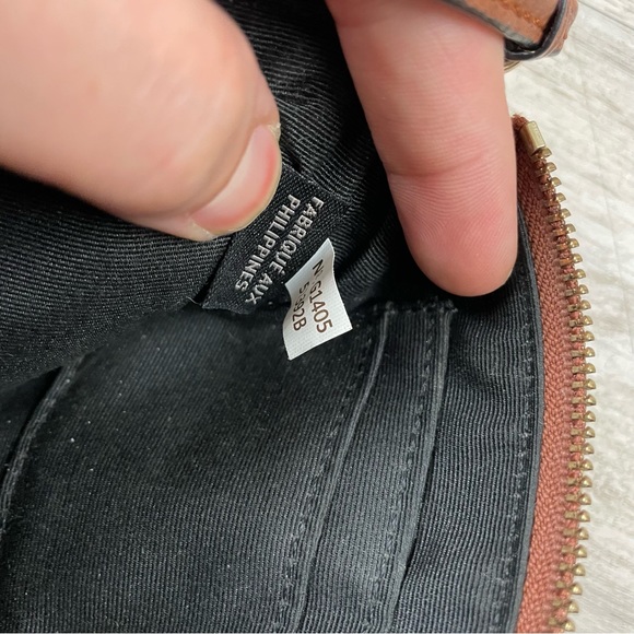 Coach Women's Wristlet Wallet in Crossgrain Leather - Saddle - Picture 9 of 11